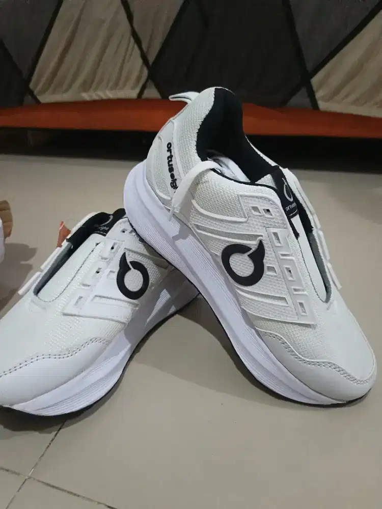 Sepatu santai buat santai santai