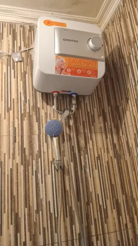 WATER HEATER LISTRIK ~ MANDI AIR HANGATKU