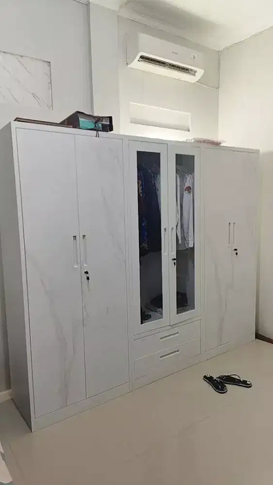 Lemari pakaian 6 Pintu plat besi