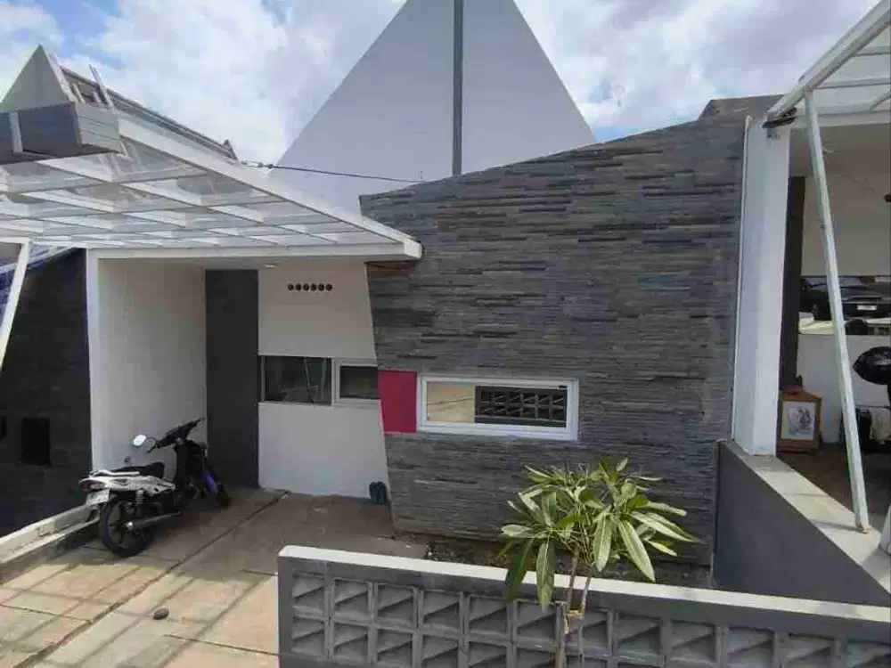 Dijual rumah siap huni dp 5 jt di jatihandap dkt padasuka cicaheum