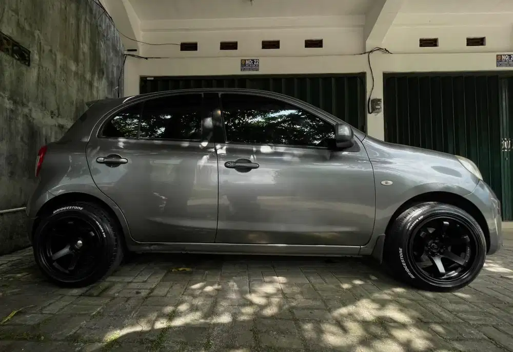 Nissan March 1.2 Manual 2011 Plat B pajak mati cod BJB (BACA DULU)