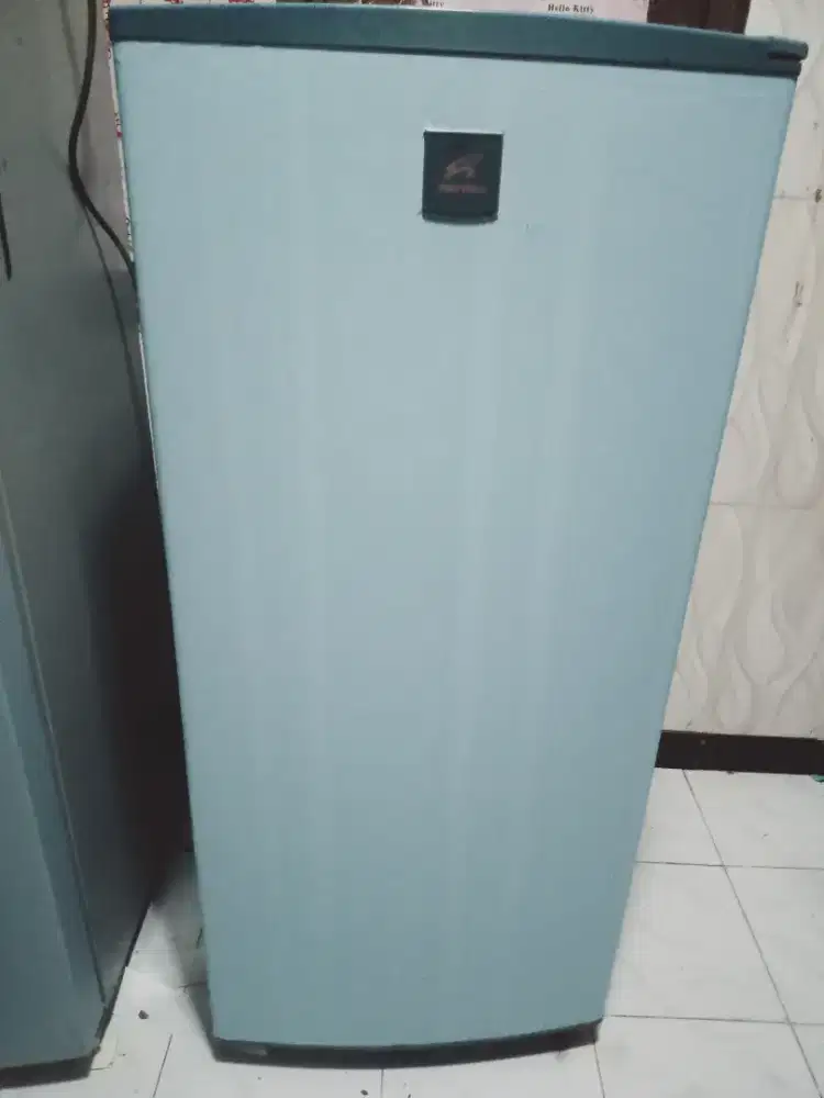 Kulkas Polytron jumbo blm pernah servis