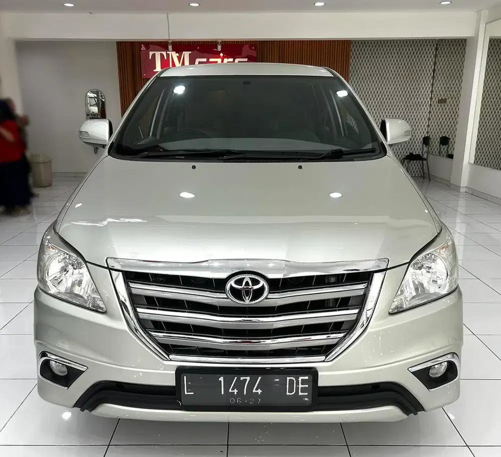 INNOVA V 2.5 SOLAR 2014.BARONG