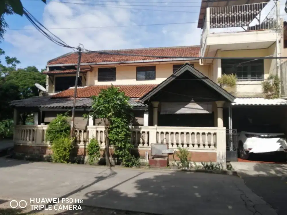 Dijual cepat rumah 2 lantai, 5 menit ke akses tol Jatiwarna