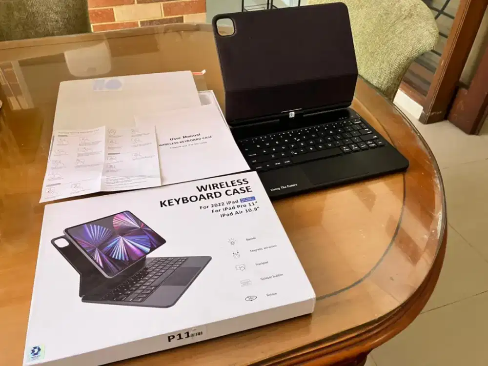 Wireless keyboard case for ipad pro & ipad air