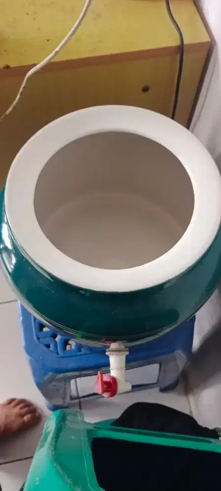 Marmer wadah galon air