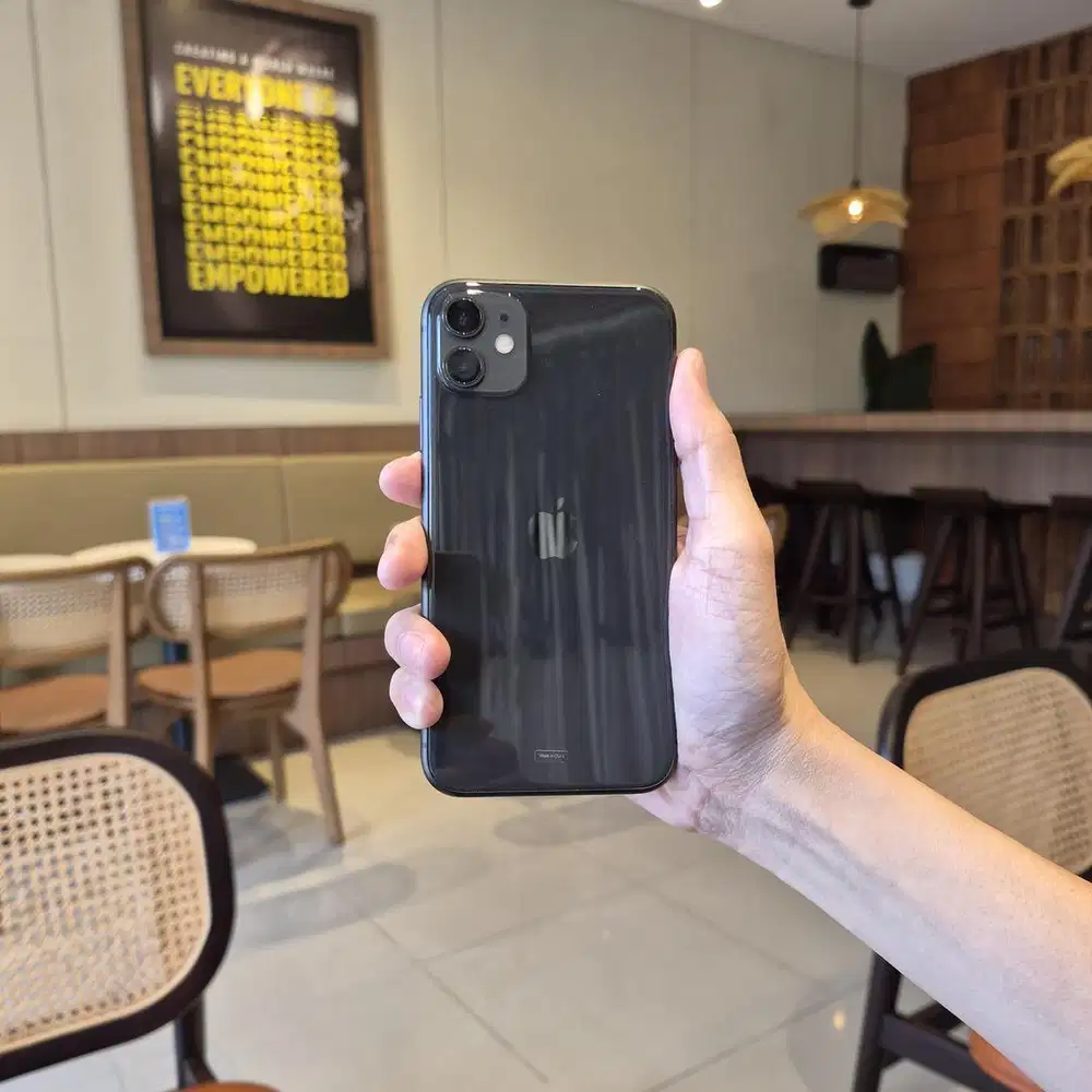 Negotiable!! Dijual iphone 11 Resmi IBOX