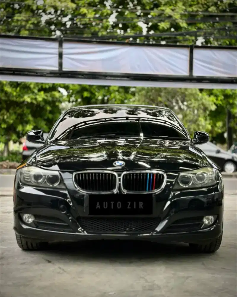 BMW 320i e90 2011 LCi