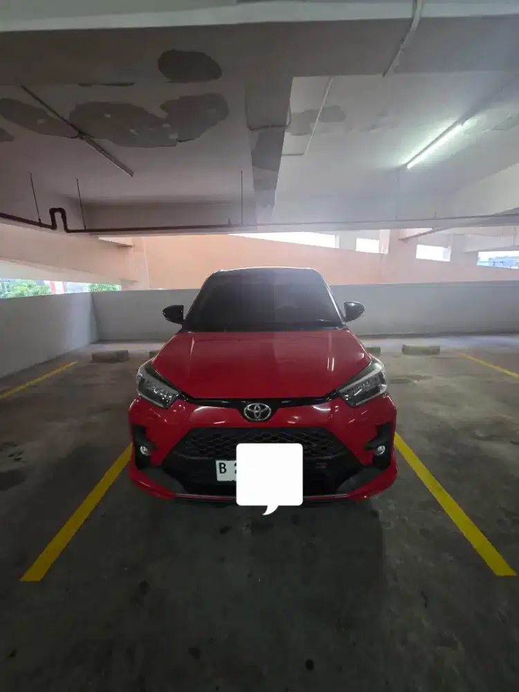 Toyota raize turbo two tone