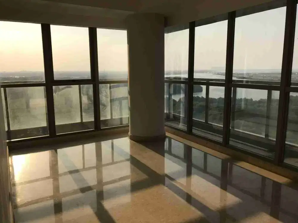 APARTEMEN GOLD COAST SEA VIEW 3 BR LUAS 135 M²