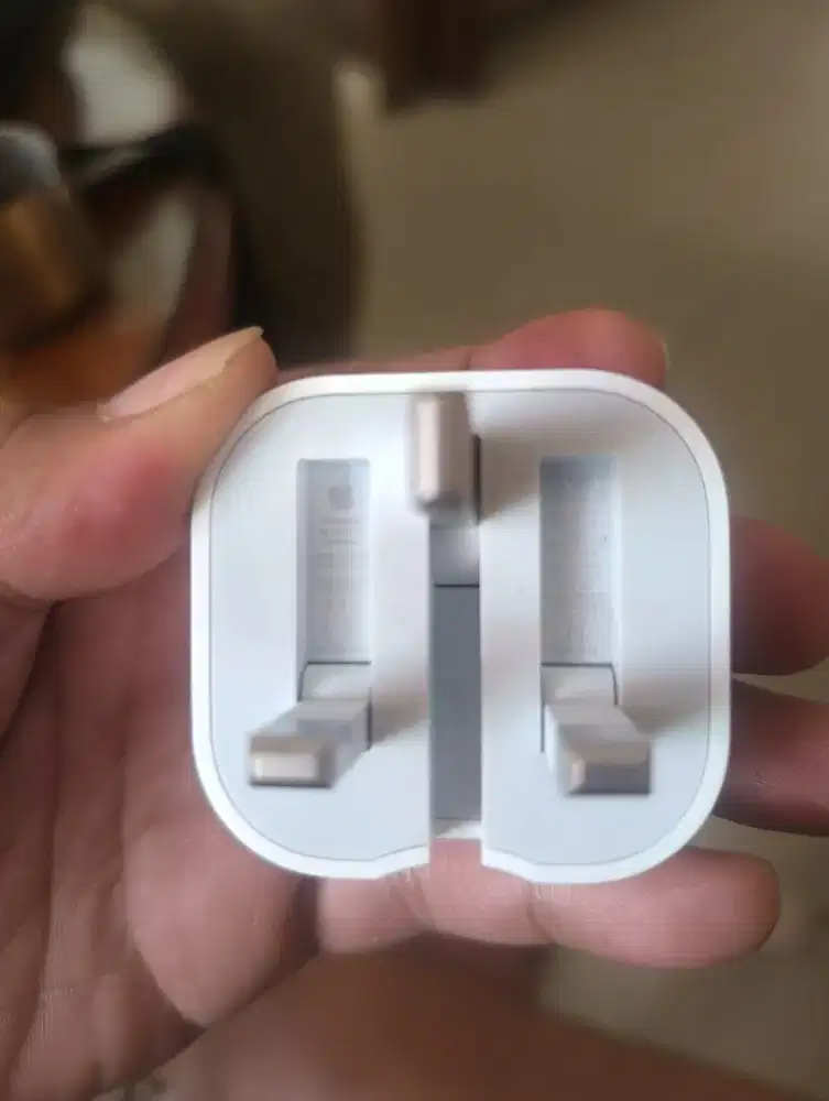 Adaptor iPad pro asli