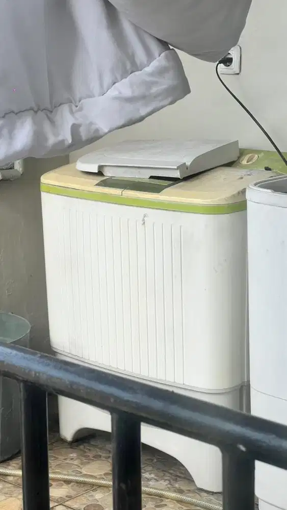 Mesin cuci 2 tabung bekas murah Polytron