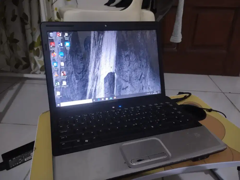 Laptop HP Compaq Presario CQ40