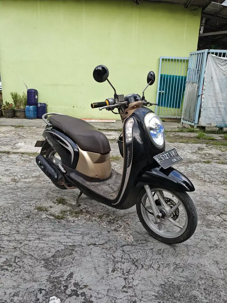-Honda Scoopy Fi Stylish