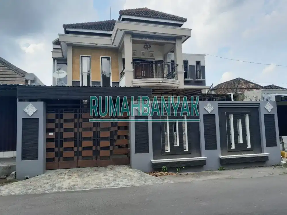 Dijual Rumah Usaha Di Wedomartani Terdiri Atas Rumah, Ruko dan Gudang