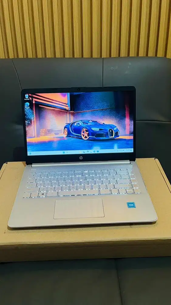 SECOND LAPTOP HP14