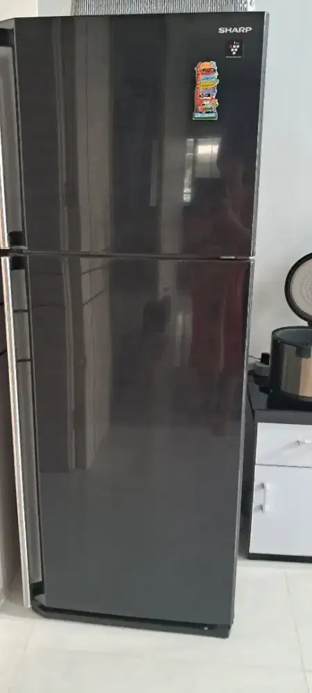 Dijual kulkas sharp 420 L  2 pintu