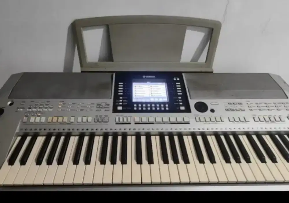 Keyboard Yamaha psr s910