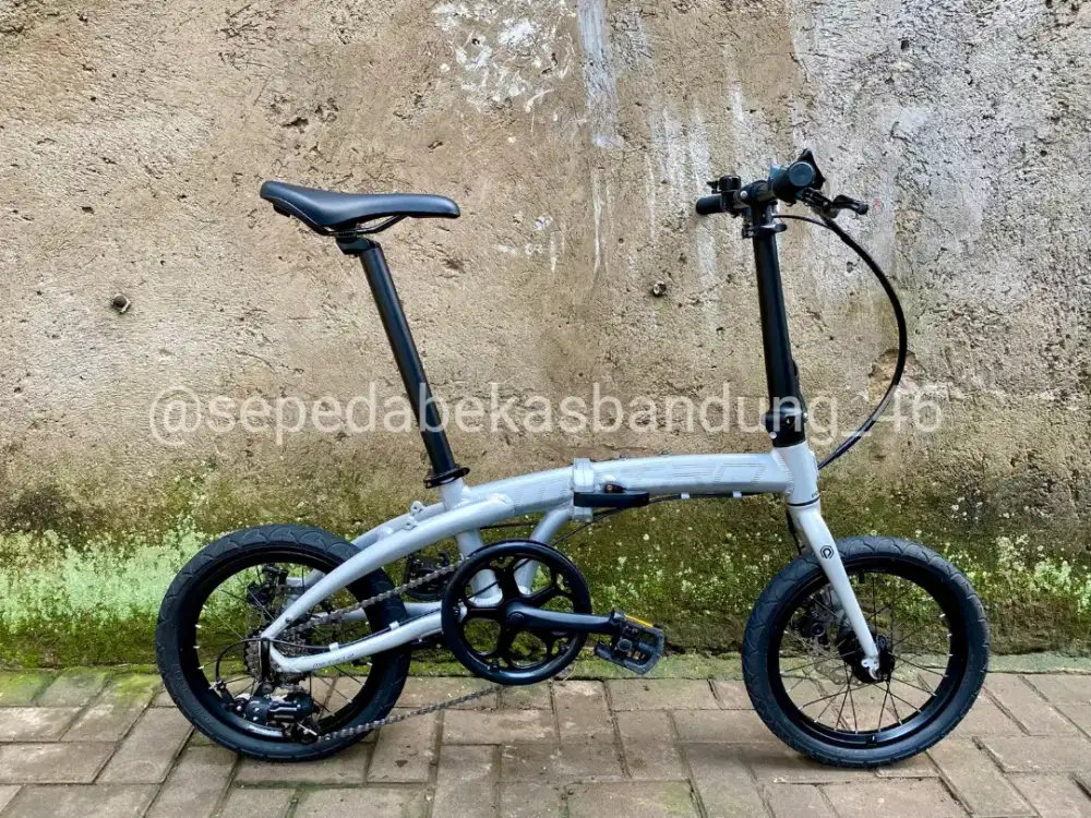 Sepeda Lipat Polygon Metro 2