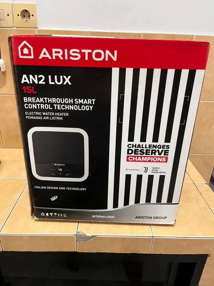Menjual pemanas air baru berkapasitas 15 liter.