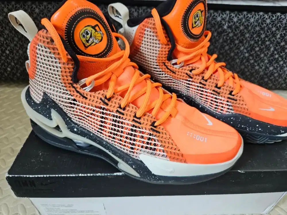 Sepatu basket Nike Air Zoom GT jump ukuran 43 Original beli di luar