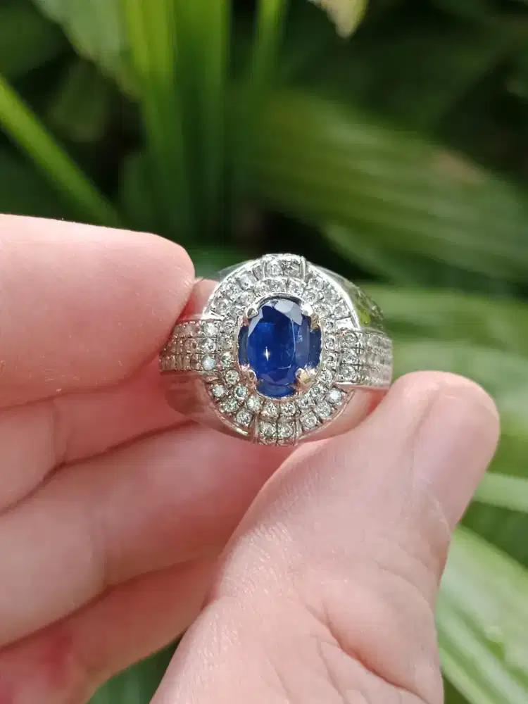 Natural Blue Sapphire - 1.13 Cts (Burma)