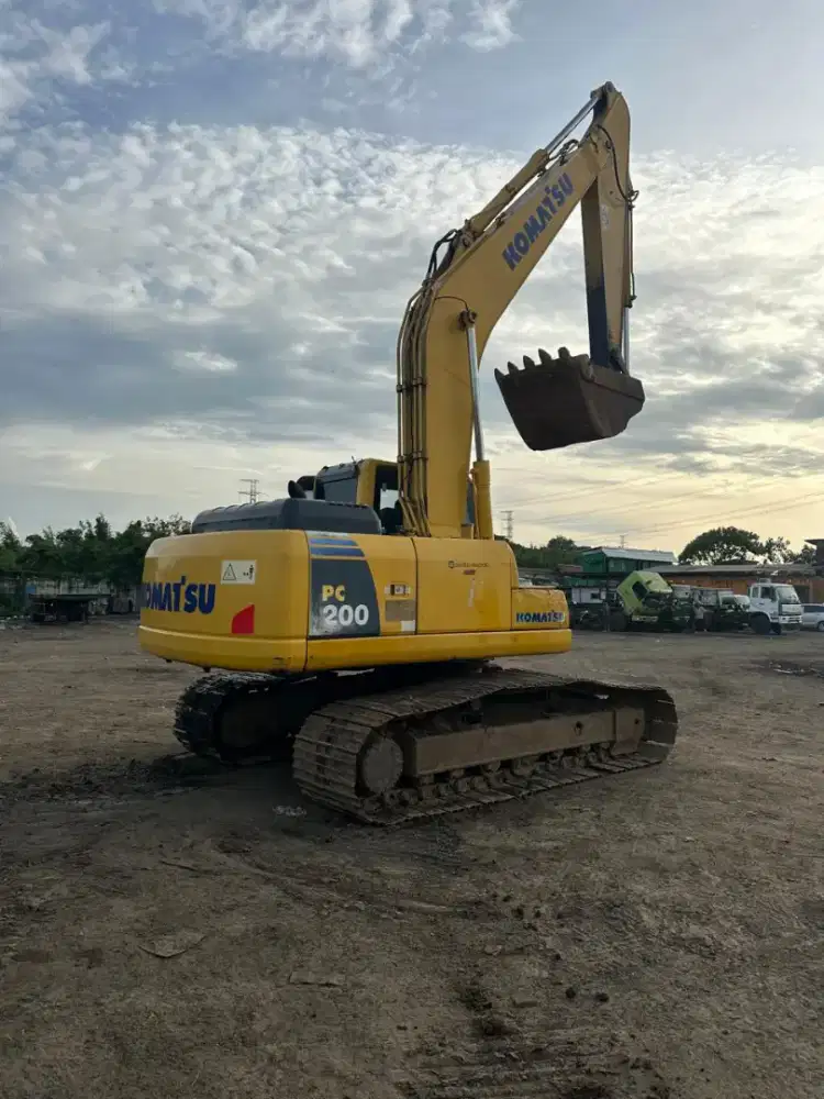 Excavator Komatsu PC200-8Mo