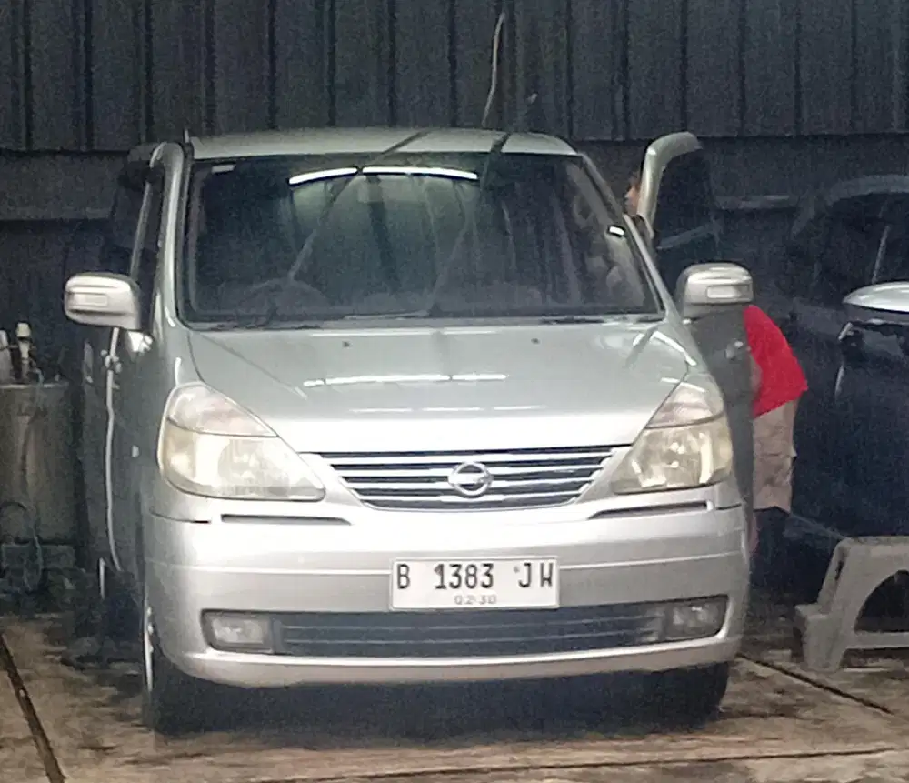 Nissan Serena 2005 Bensin