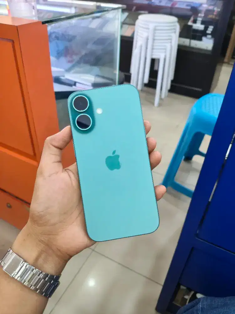 Seken iphone 16 128gb Garansi On Februari Tahun Depan