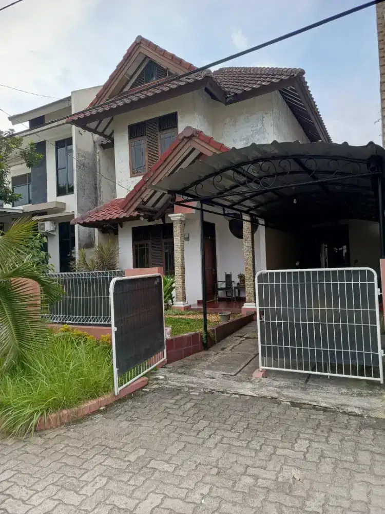 Komplek villa gunung lestari
