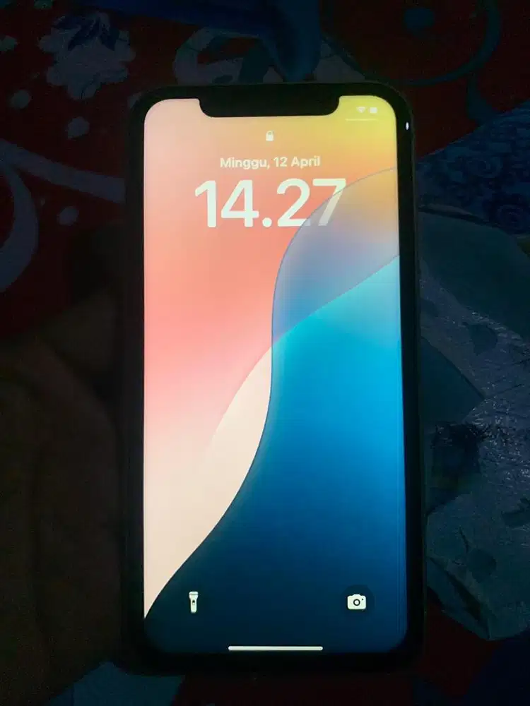 Iphone xr 64gb sim all oprator siap riset