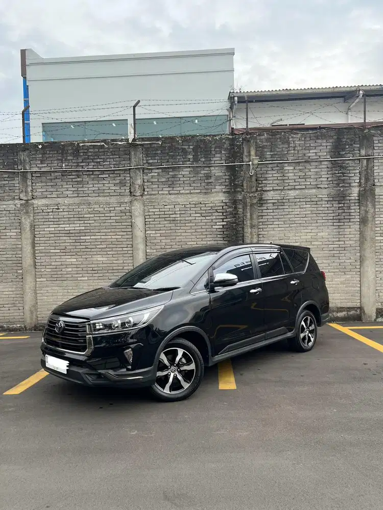 Toyota Kijang Innova Venturer 2022 Diesel