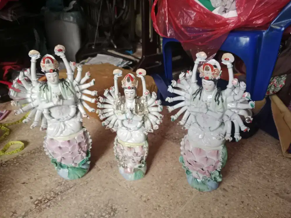 3ptg dewi Kwan im tangan seribu bhn keramik