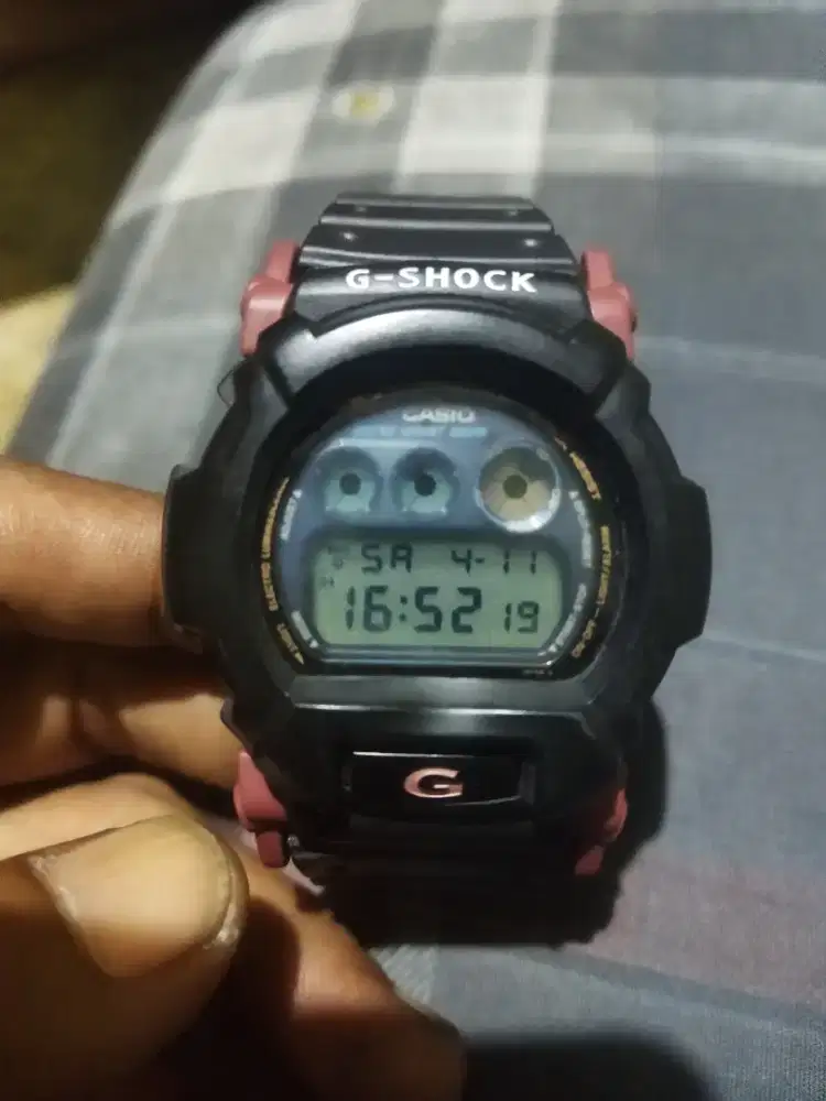 Jam tangan Casio G-Shock