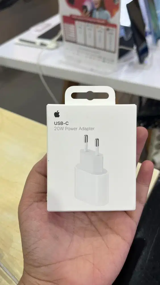 USB-C 20W Power Adapter