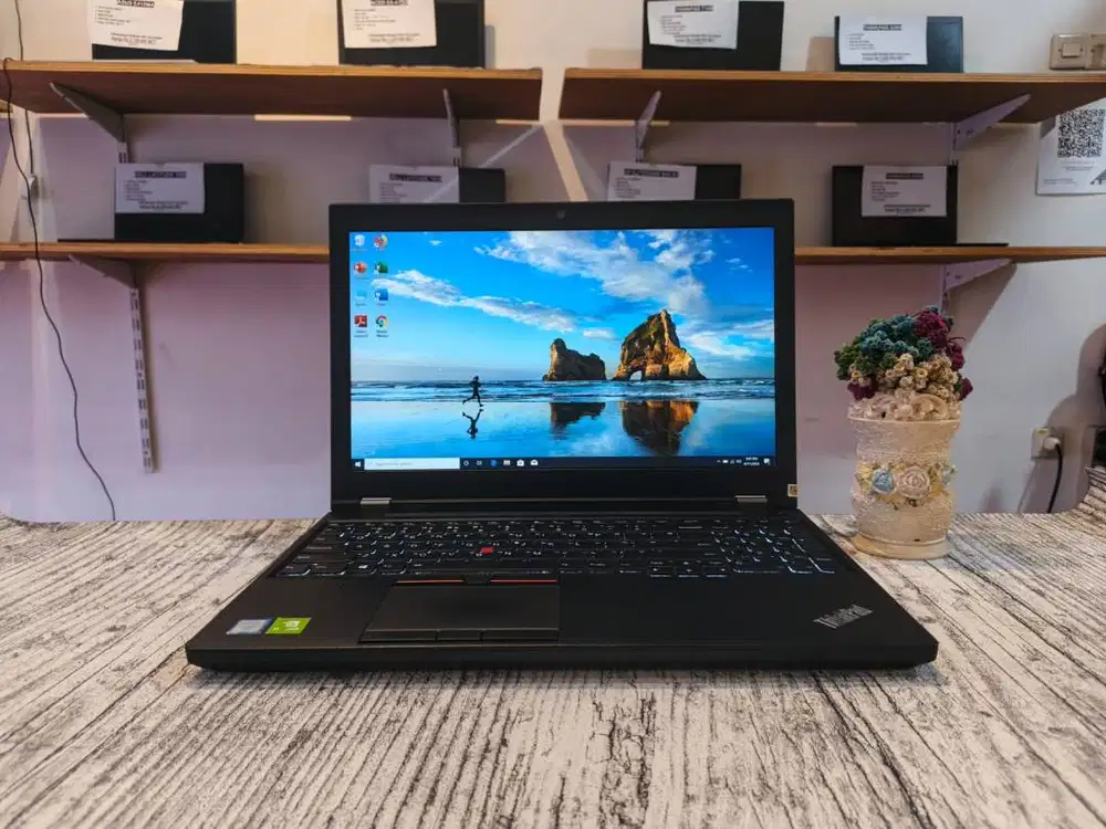 Laptop LENOVO THINKPAD P50 Intel Core i7-6820HQ Ram 8GB