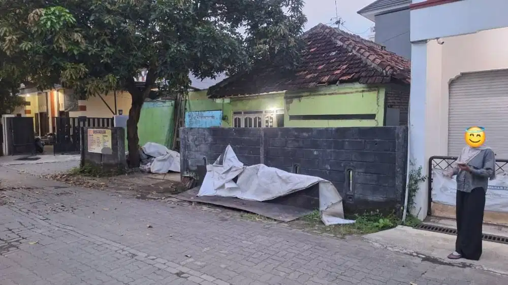 Investasi Properti Premium! Rumah Secondary, LT 166m² LB 120m², HOOK