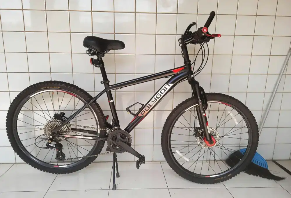 Sepeda gunung MTB polygon monarch 3 upgrade