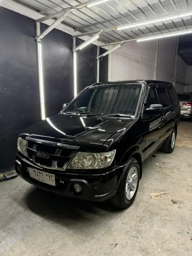 Isuzu Panther LX 2017