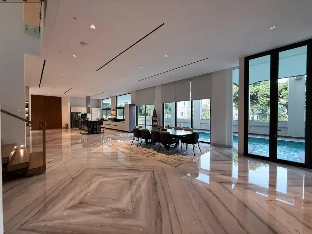 RUMAH MEWAH FULL FURNISHED DI BSD  Telaga Golf Lingkungan nyaman