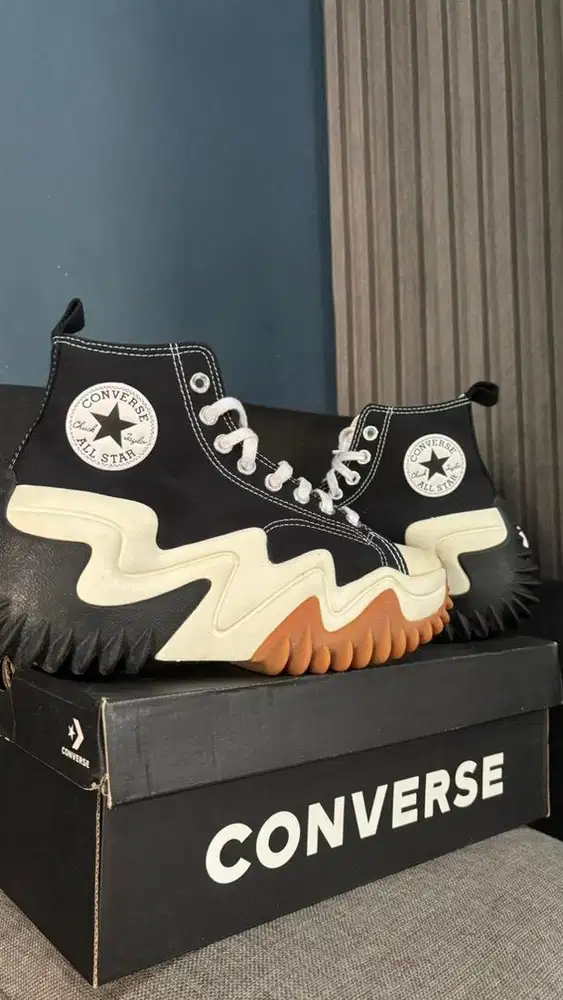 Sepatu Converse Run Star High size 40