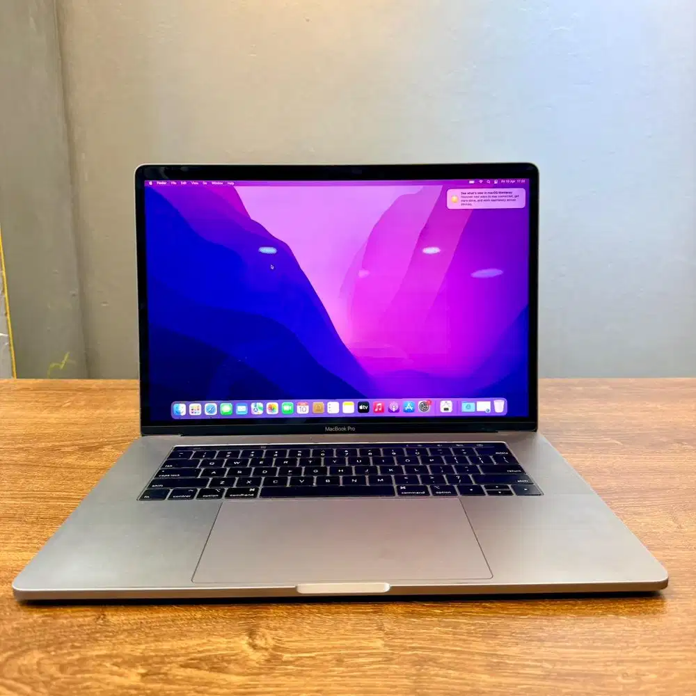 Macbook Pro 2018 15 inch 256GB Double Vga
