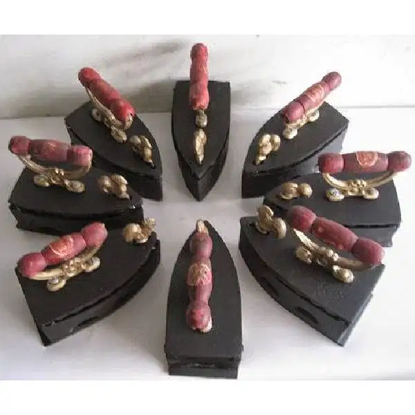 8 Biji Setrika jadul ayam jago dari besi cor solid