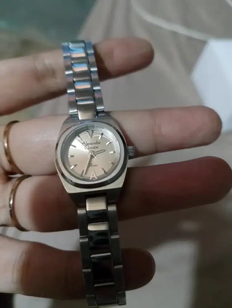 Dijual jam tangan Alexandre Christie untuk wanita