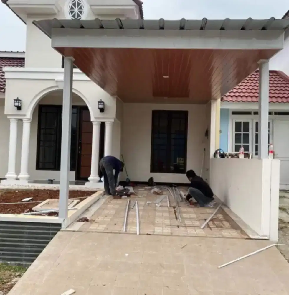 Pemasangan kanopi .terpasang rapi.