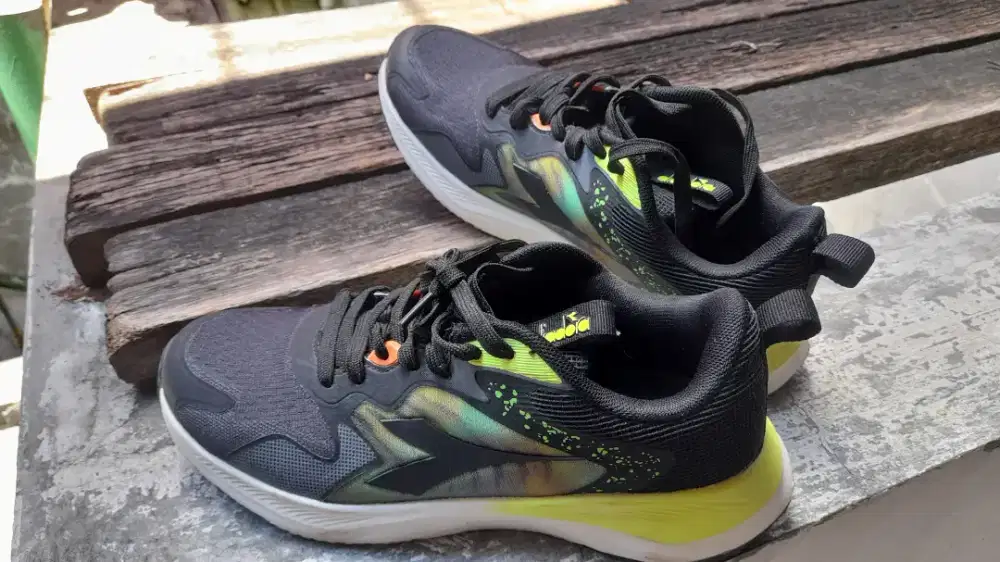 Sepatu Diadora Guard, Like New