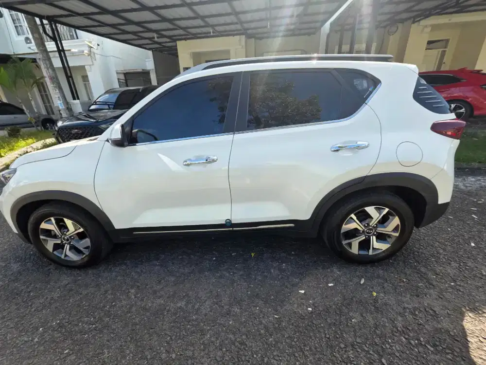 KIA SONET PREMIERE AT 2021