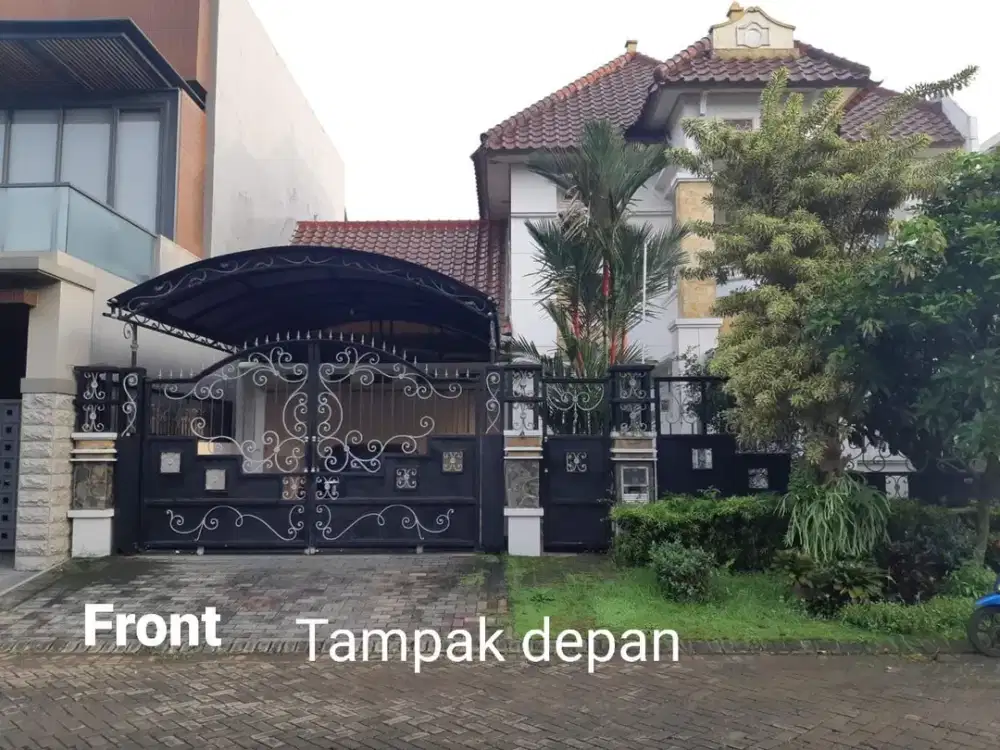 Rumah Mewah 2 Lantai Araya Malang, LT 300m², Siap Huni, Full AC, Garasi 2 Mobil