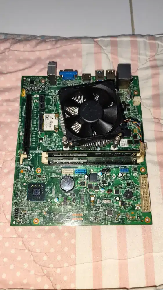 Mainboard + processor intel i3