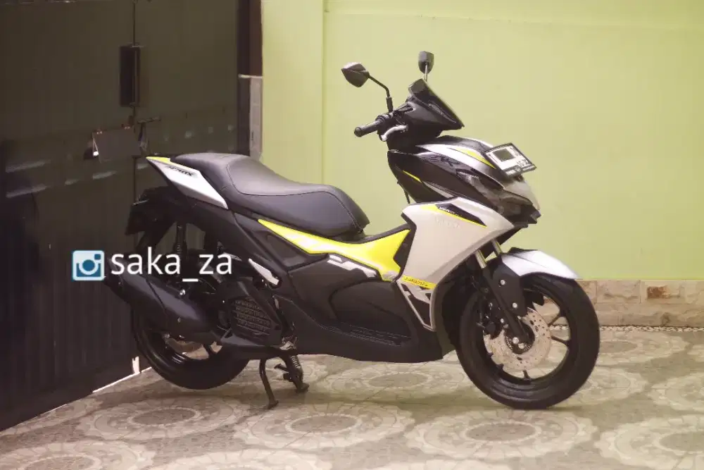 ( KM 2 RIBU , baru 6 bulan ) Yamaha Aerox Alpha 2025 , aerox 2025 alpa